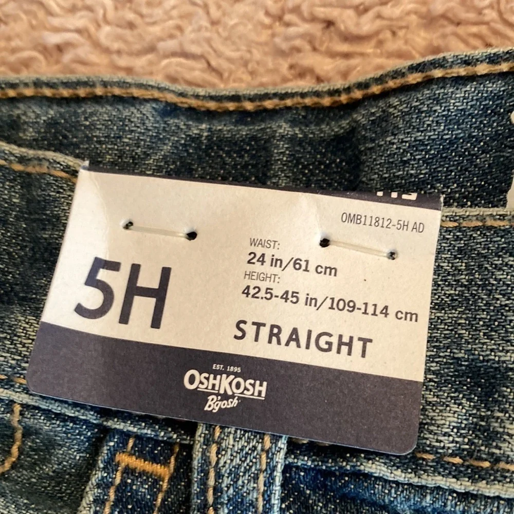 🌸NWT OSHKOSH B’GOSH Boys Denim Jeans - size 5Husky